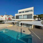 Sonnensegel-elektrisch-aufrollbar-Pool-2